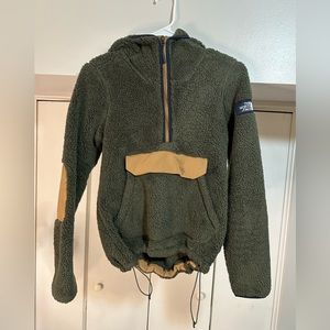 Women’s North Face  Half Zip Pullover Campshire Fleece